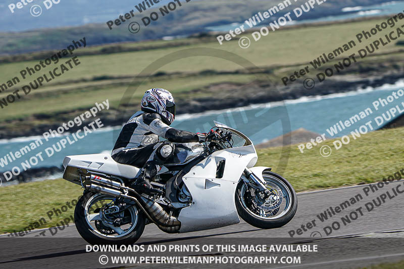 anglesey no limits trackday;anglesey photographs;anglesey trackday photographs;enduro digital images;event digital images;eventdigitalimages;no limits trackdays;peter wileman photography;racing digital images;trac mon;trackday digital images;trackday photos;ty croes